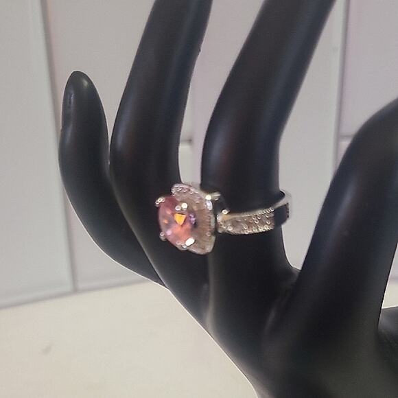 Silver Pink Ice and Crystal Rhinestones Ring, size 6.5 ~ NEW - Picture 3 of 6